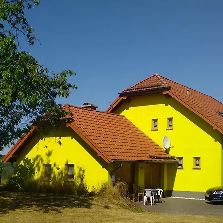 Urlaub Mit Hund Auf Dem Bauernhof Hofswald Euscheid